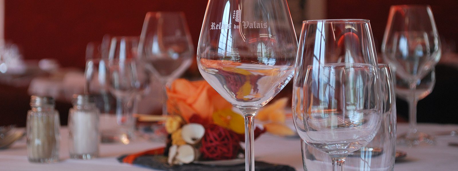 Verres gravés au nom du Relais du Valais